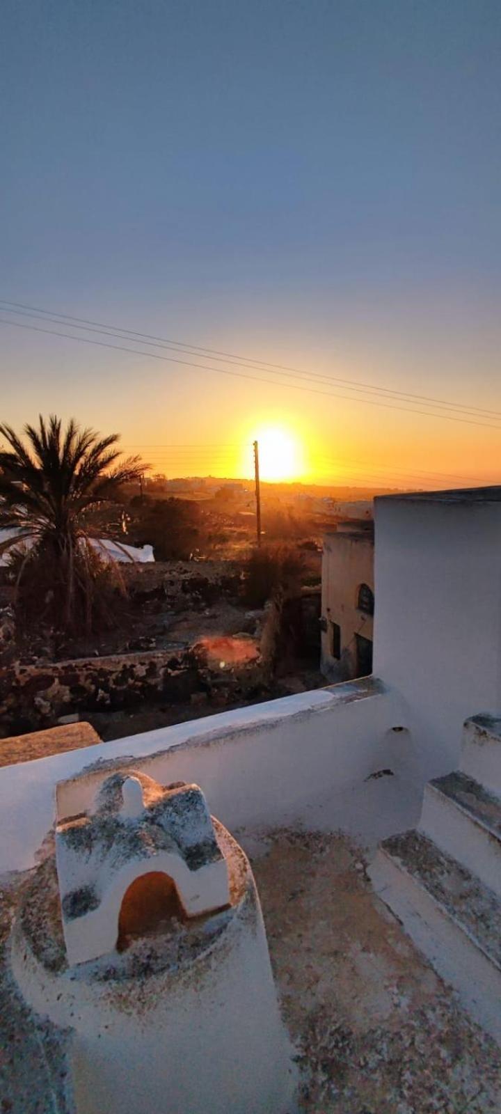 Palm Tree Hill Guest House Oia  Exterior photo