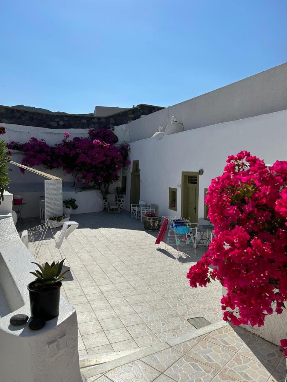 Palm Tree Hill Guest House Oia  Exterior photo