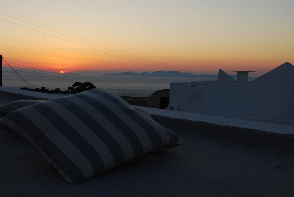 Palm Tree Hill Guest House Oia  Exterior photo