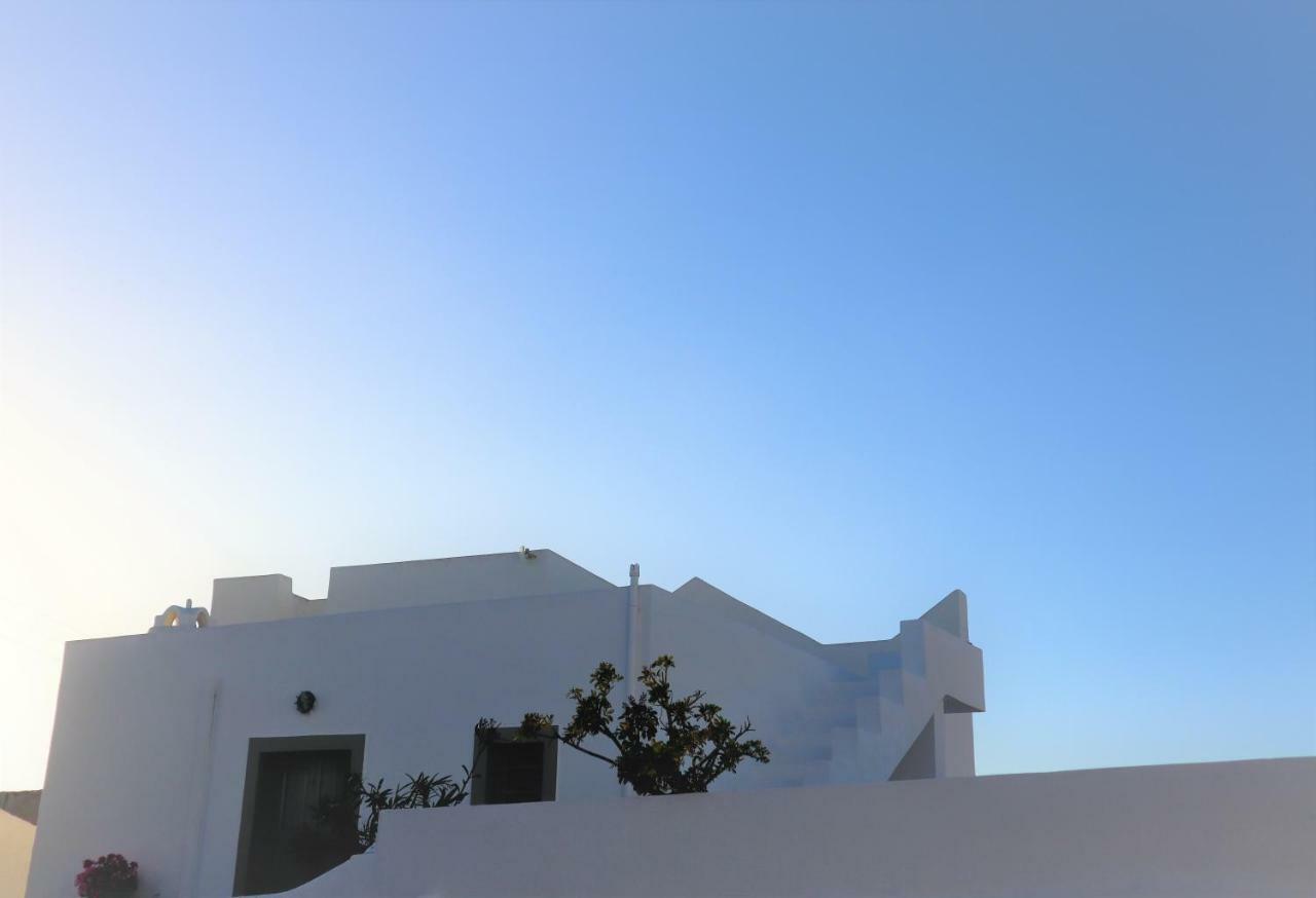 Palm Tree Hill Guest House Oia  Exterior photo