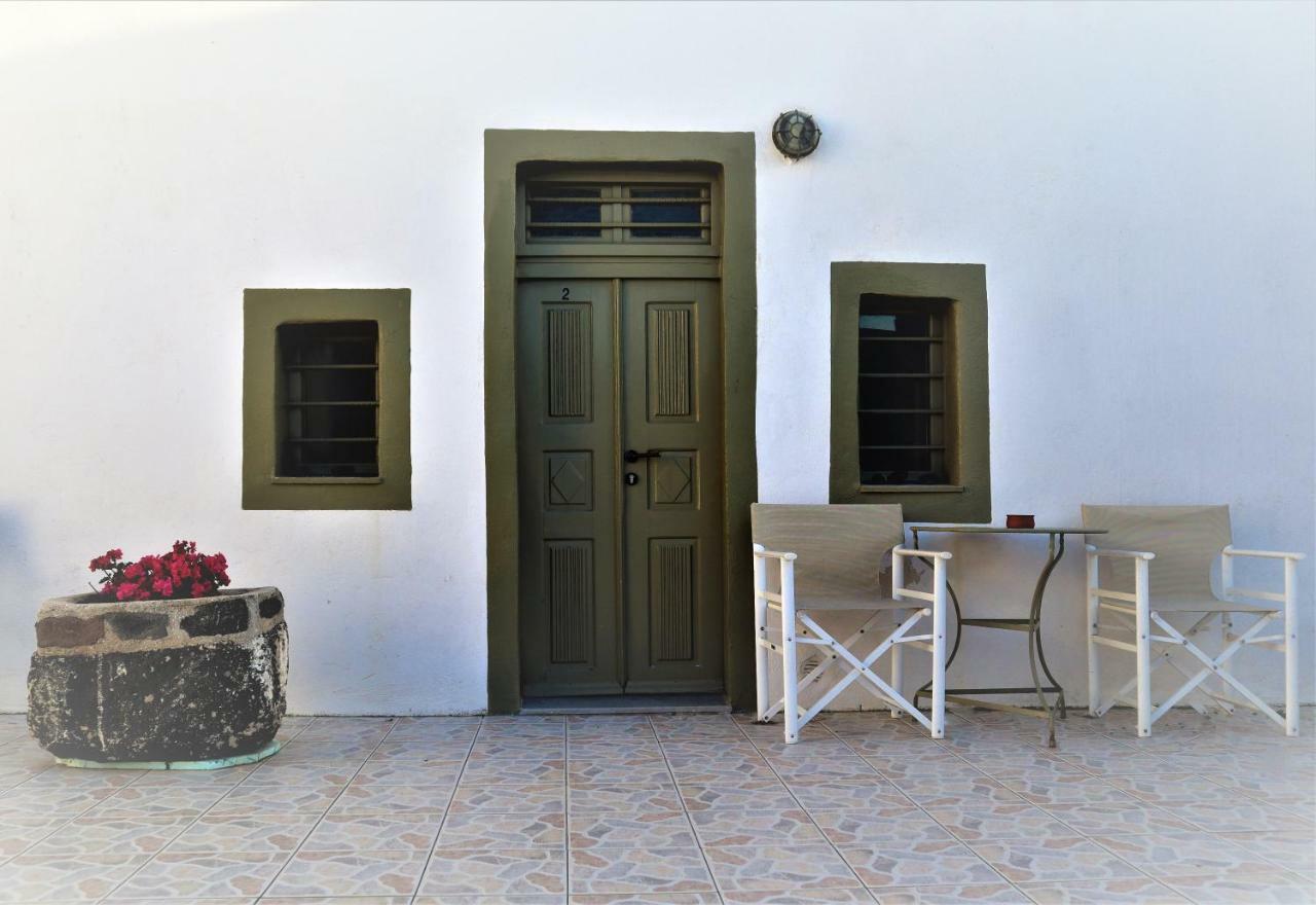 Palm Tree Hill Guest House Oia  Exterior photo